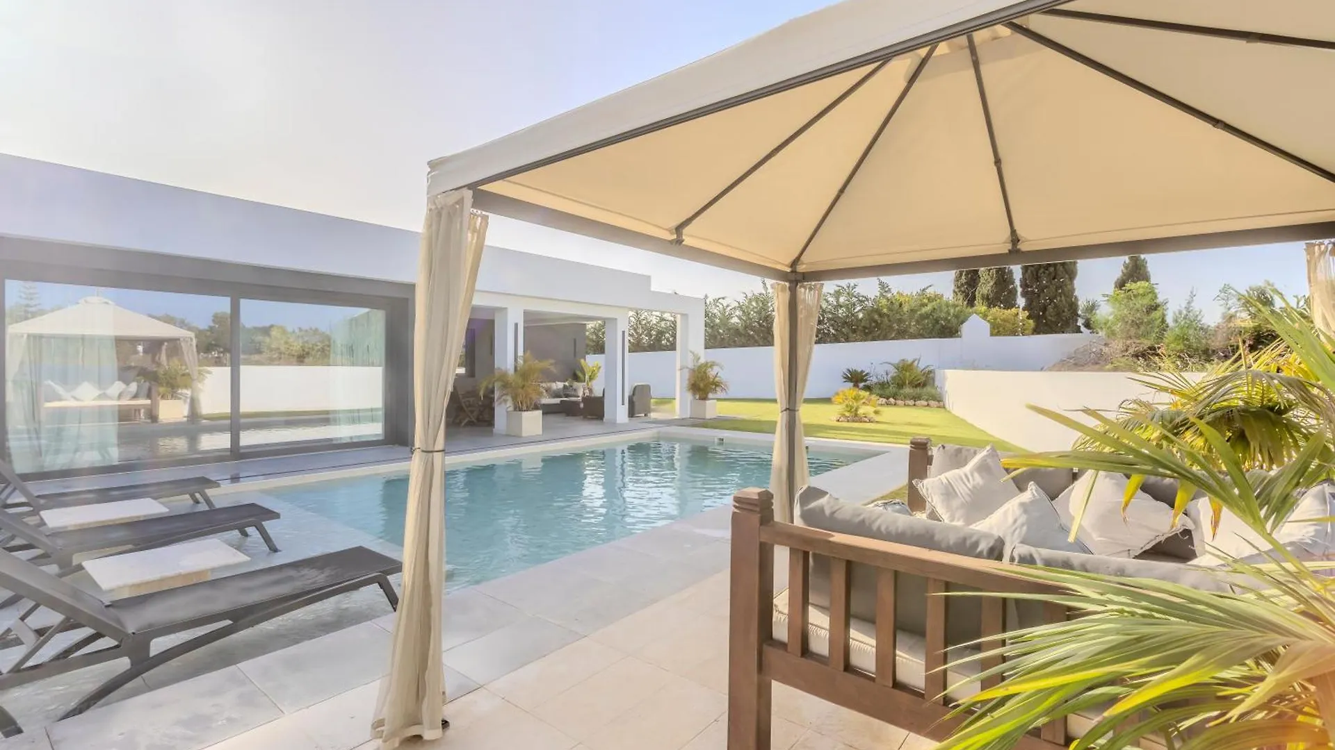 Luxury Villa Amazing Location Marbella